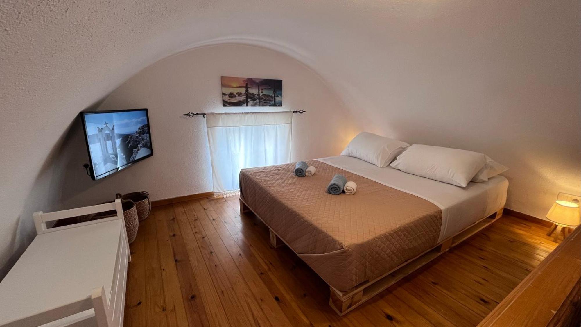Villa Sertis Santorini Imerovigli  Room photo
